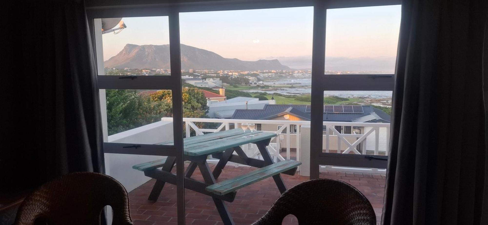 Pik 'N Wyntjie Apartment Gansbaai Exterior photo